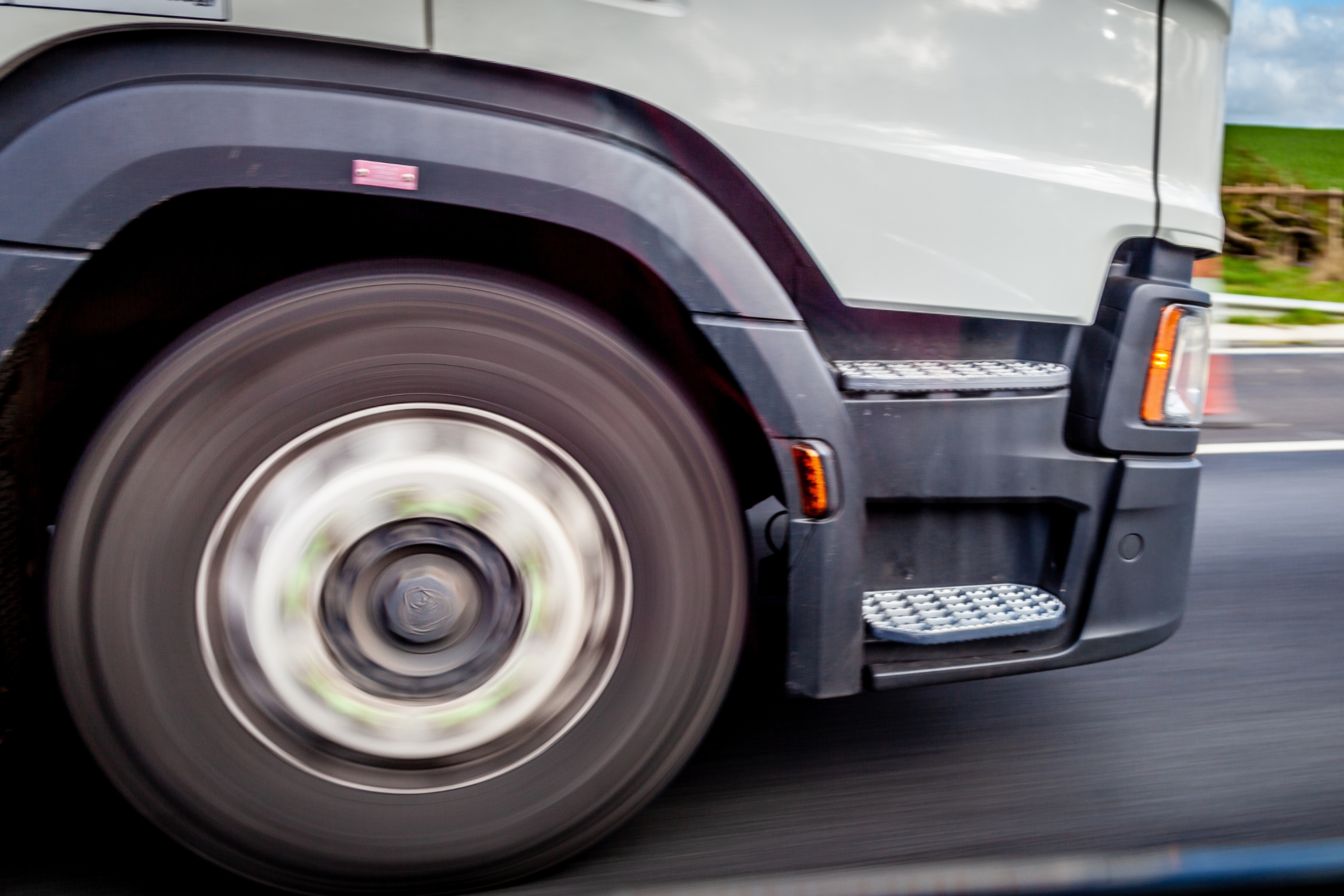 Where Can You Find Information Online About HGV Training in the UK?